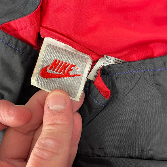 Vintage Nike windbreaker jacket - Picture 4 of 6